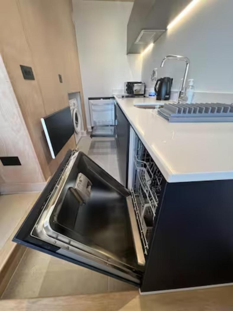 Two Bedrooms Exquisite En-Suite Apartment Deansgate Manchester Kültér fotó
